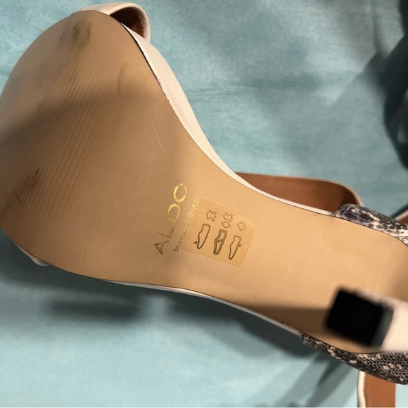 Aldo white snake ankle strap heels size 9 - Picture 4 of 10